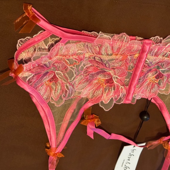 FOR LOVE AND LEMONS HIBISCUS EMBROIDERED GARTER BELT - Picture 6 of 7